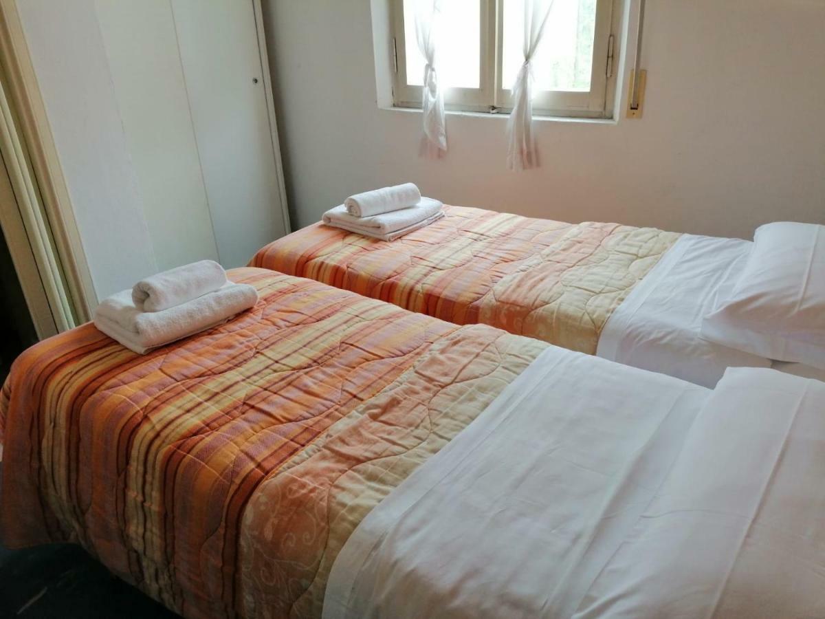 Hotel Manolita リミニ エクステリア 写真